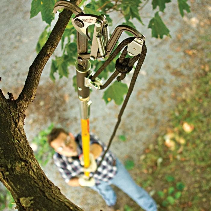 Corona Professional Pole Pruner & Saw Combination With Two 6ft Sectional Fiberglass Poles 2 Corona Professional Pole Pruner & Saw Combination With Two 6ft Sectional Fiberglass Poles - Image 2