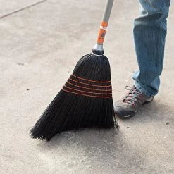 Leonard Lightweight Corn Broom -Garden And Outdoor Shop 22cb 4