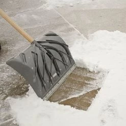 Leonard Snow Shovel With Steel Wear Strip -Garden And Outdoor Shop a218p 4