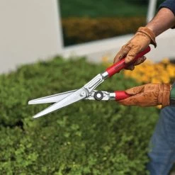 Berger Compact Precision Topiary Shear With Wooden Handles 9 Berger Compact Precision Topiary Shear With Wooden Handles -Garden And Outdoor Shop b2510 1
