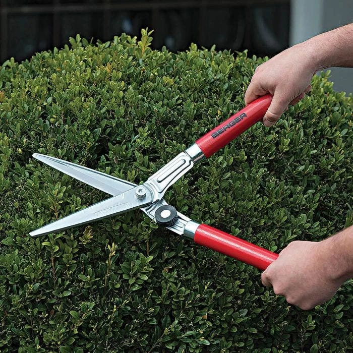 Berger Compact Precision Topiary Shear With Wooden Handles 4 Berger Compact Precision Topiary Shear With Wooden Handles - Image 4