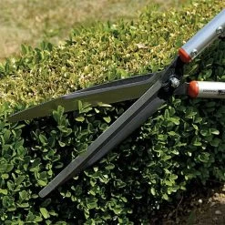 Bahco Pro Super Light 10-inch Slim Blade Hedge Shears, 26-inch Overall Length -Garden And Outdoor Shop p54h25 3