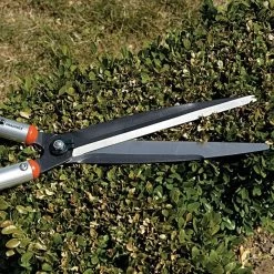 Bahco Pro Super Light 10-inch Slim Blade Hedge Shears, 26-inch Overall Length -Garden And Outdoor Shop p54h25 5