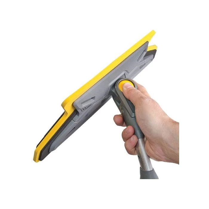 True Temper Telescoping Snow Brush 3 True Temper Telescoping Snow Brush - Image 3